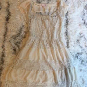 Cream lace short sleeve dress